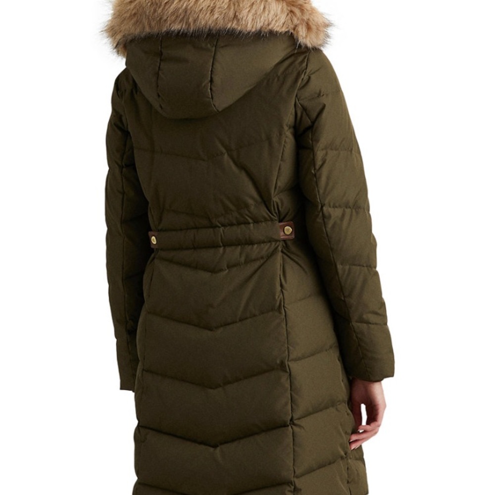 Ralph Lauren coat, with ribbed cuffs and a faux fur–lined mock turtleneck - Picture 3 of 7